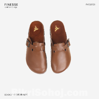 Finesse leather clog (42)
